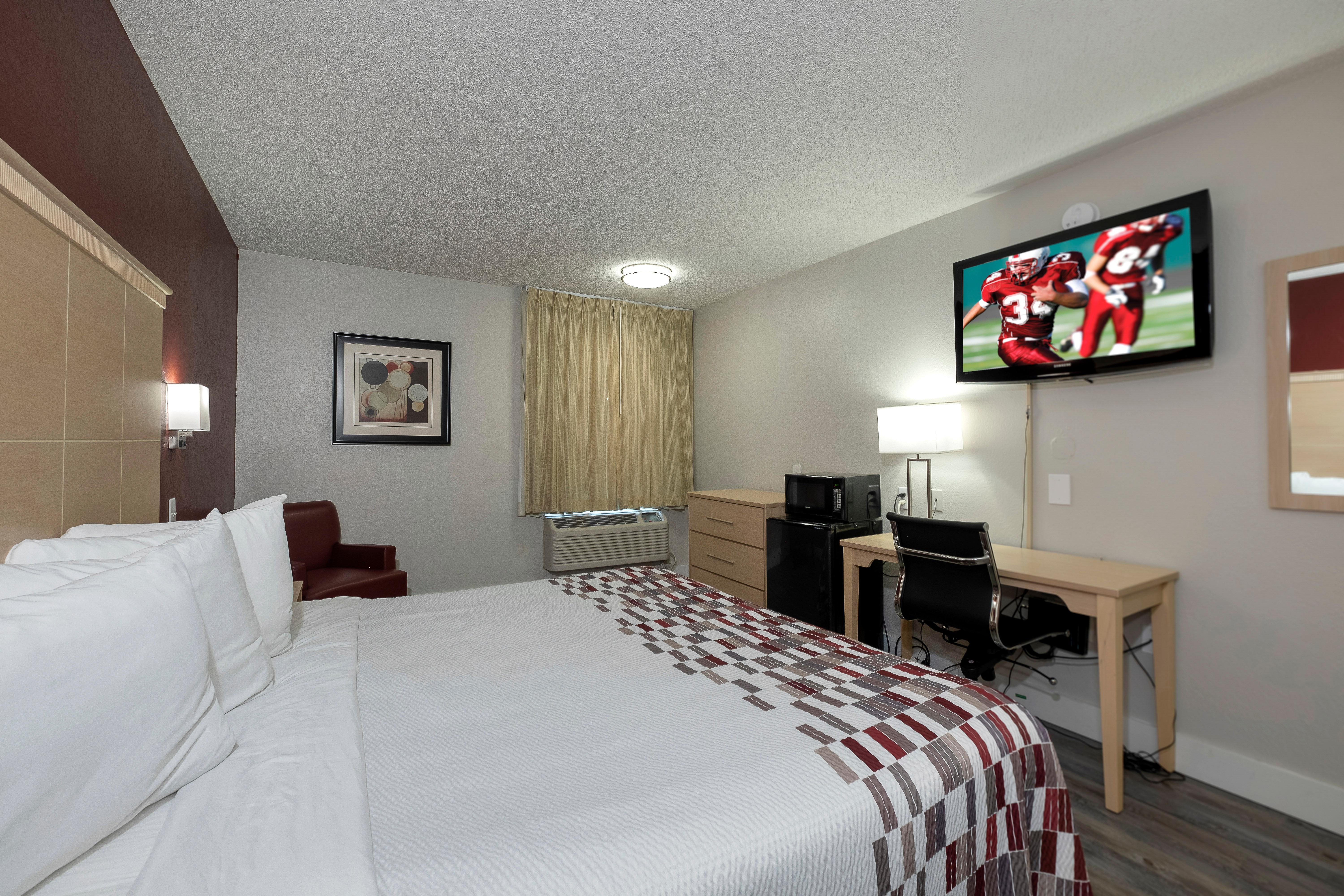 Red Roof Inn Raleigh North-Crabtree Mall-Lenovo Center Екстериор снимка