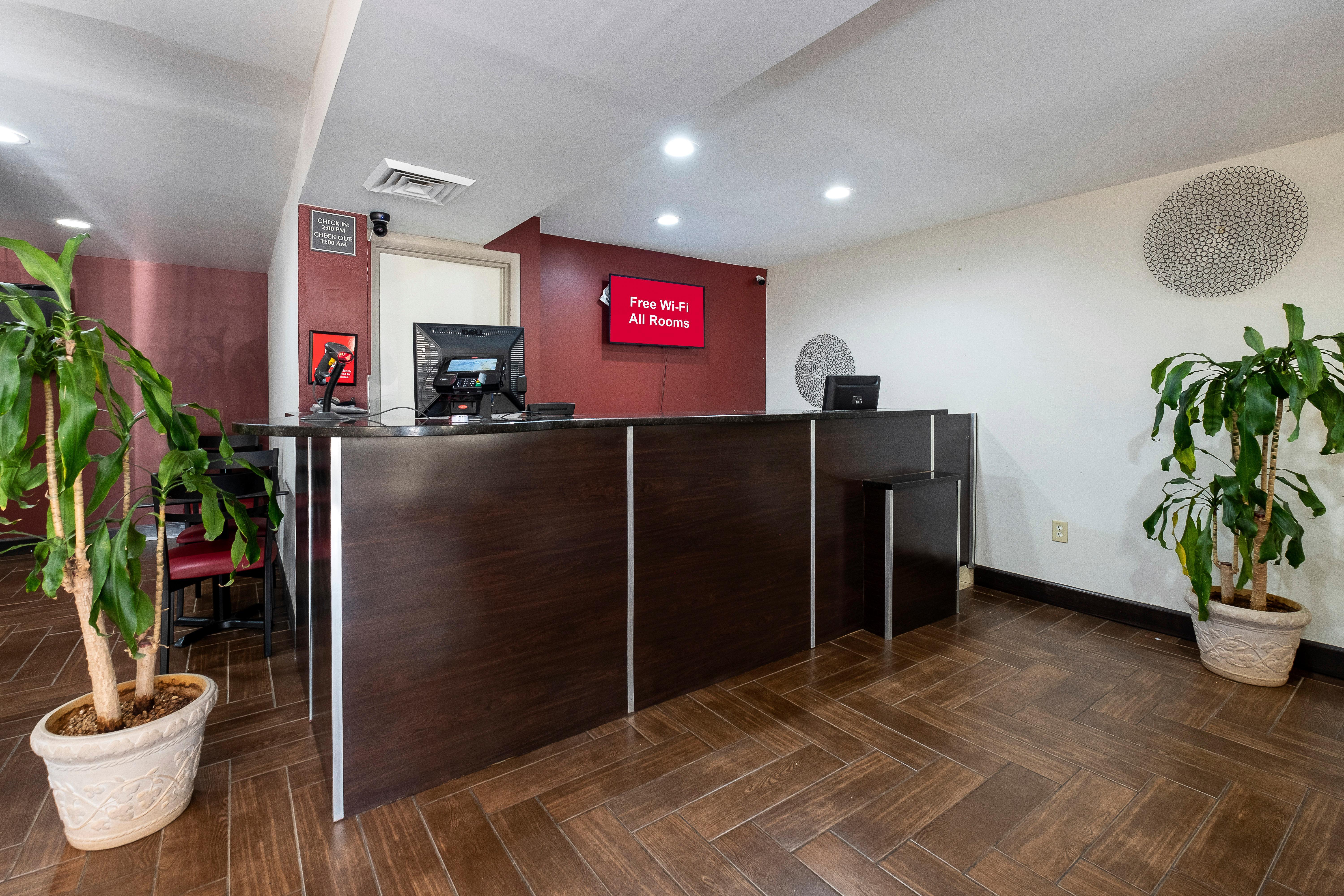 Red Roof Inn Raleigh North-Crabtree Mall-Lenovo Center Екстериор снимка