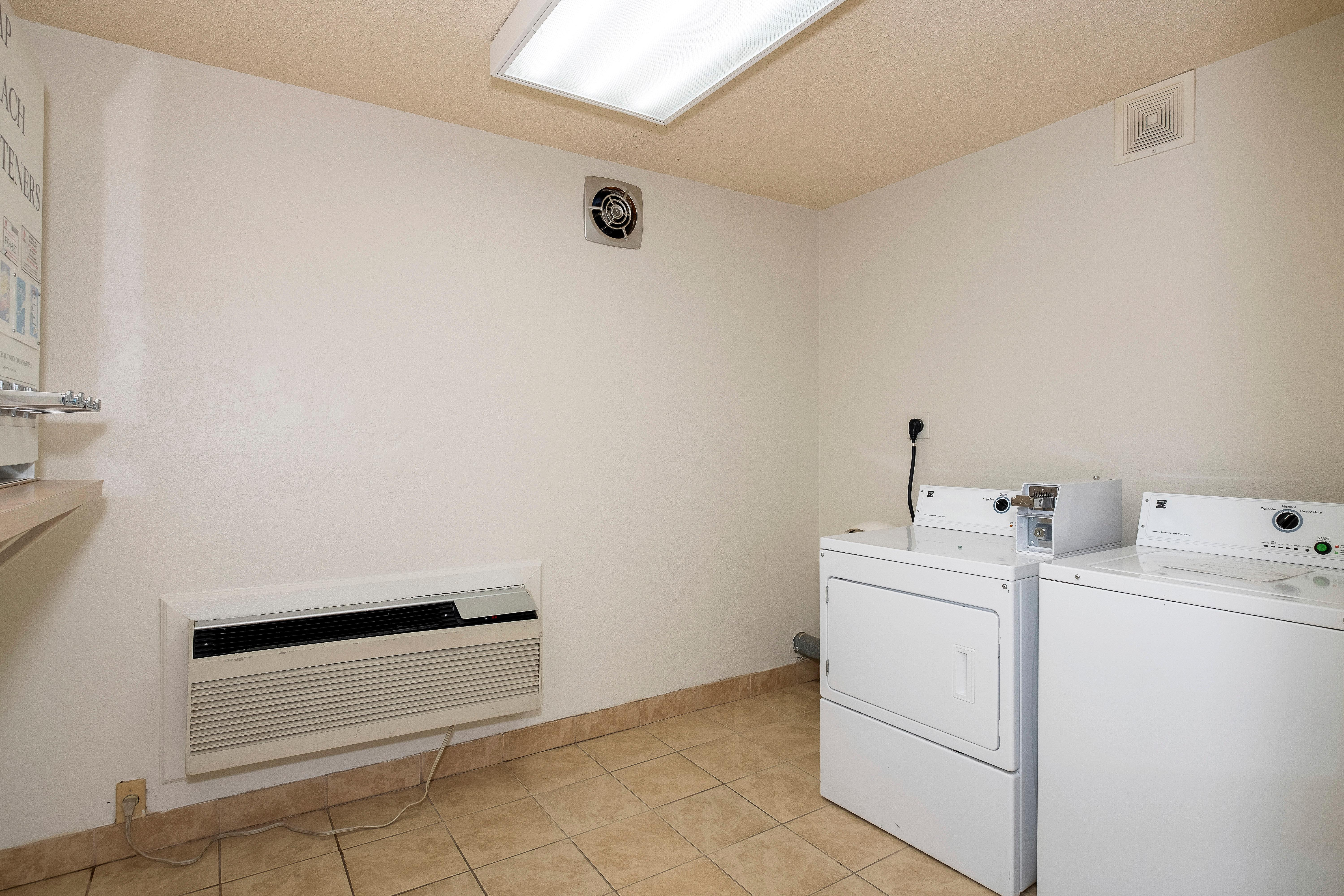 Red Roof Inn Raleigh North-Crabtree Mall-Lenovo Center Екстериор снимка