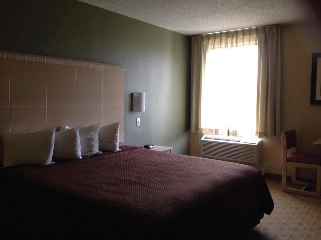 Red Roof Inn Raleigh North-Crabtree Mall-Lenovo Center Екстериор снимка