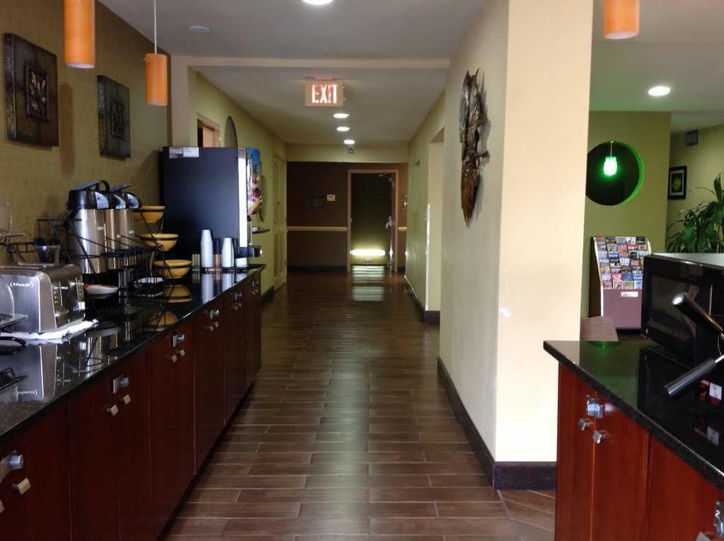 Red Roof Inn Raleigh North-Crabtree Mall-Lenovo Center Екстериор снимка