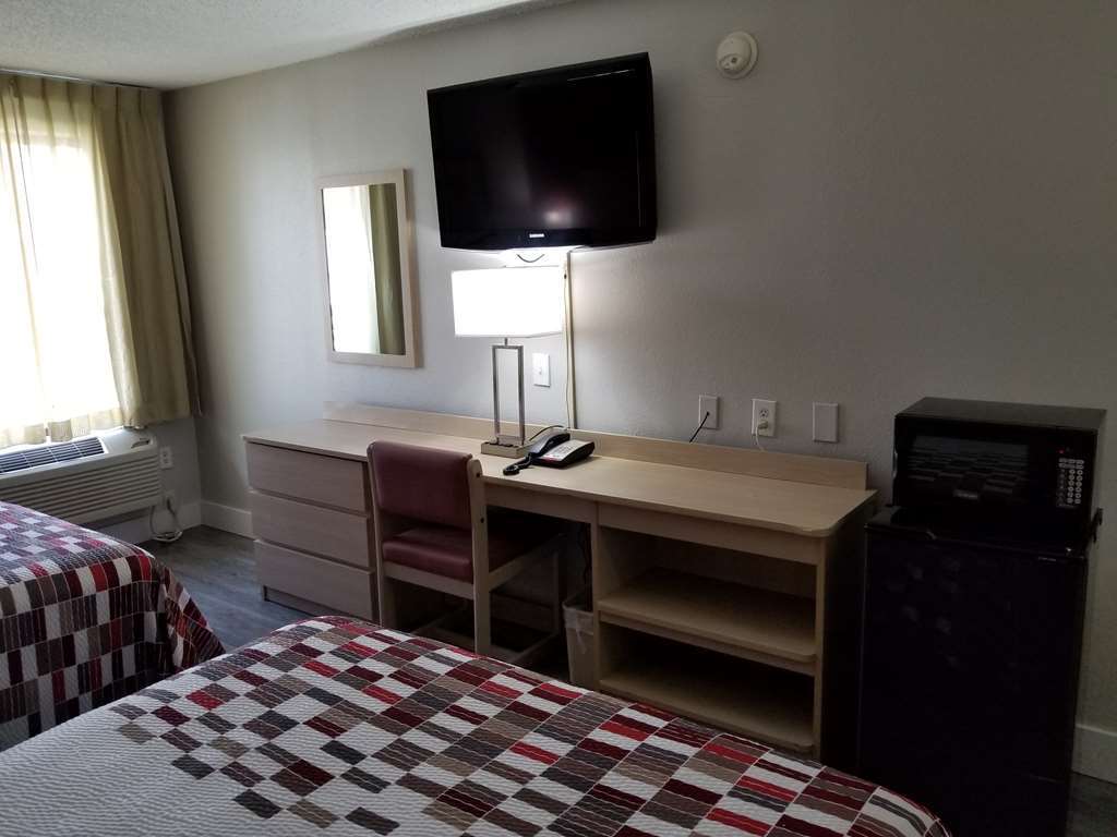 Red Roof Inn Raleigh North-Crabtree Mall-Lenovo Center Стая снимка