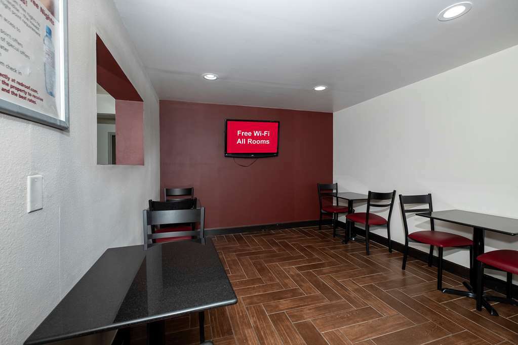 Red Roof Inn Raleigh North-Crabtree Mall-Lenovo Center Съоръжения снимка