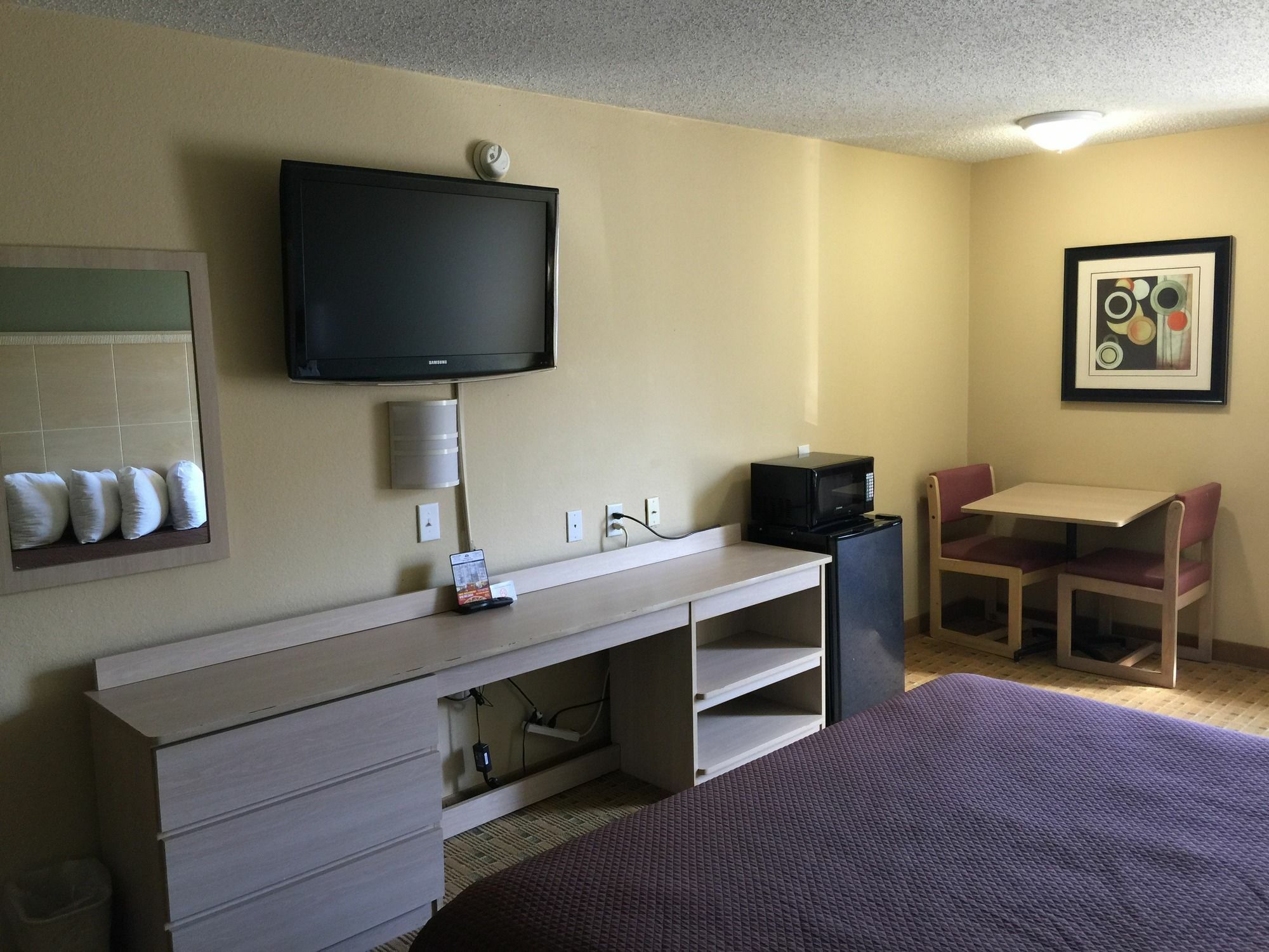 Red Roof Inn Raleigh North-Crabtree Mall-Lenovo Center Екстериор снимка